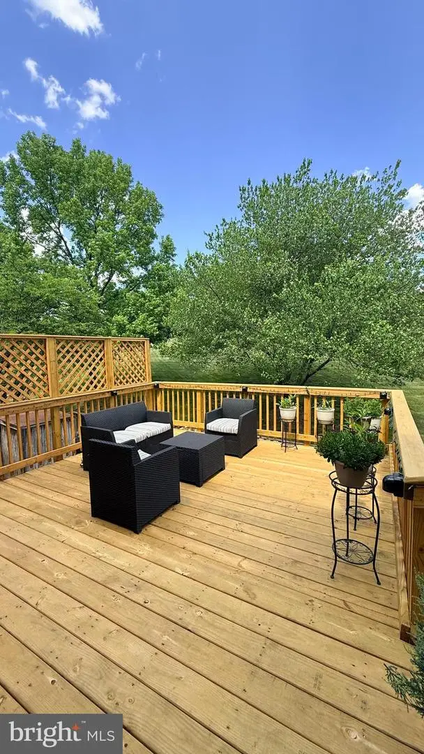 2059 Gervais Dr, Falls Church, VA 22043 - #2
