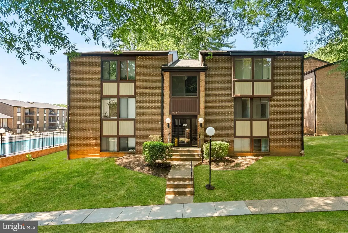 9713 Kings Crown Ct #2, Fairfax, VA 22031 - #1