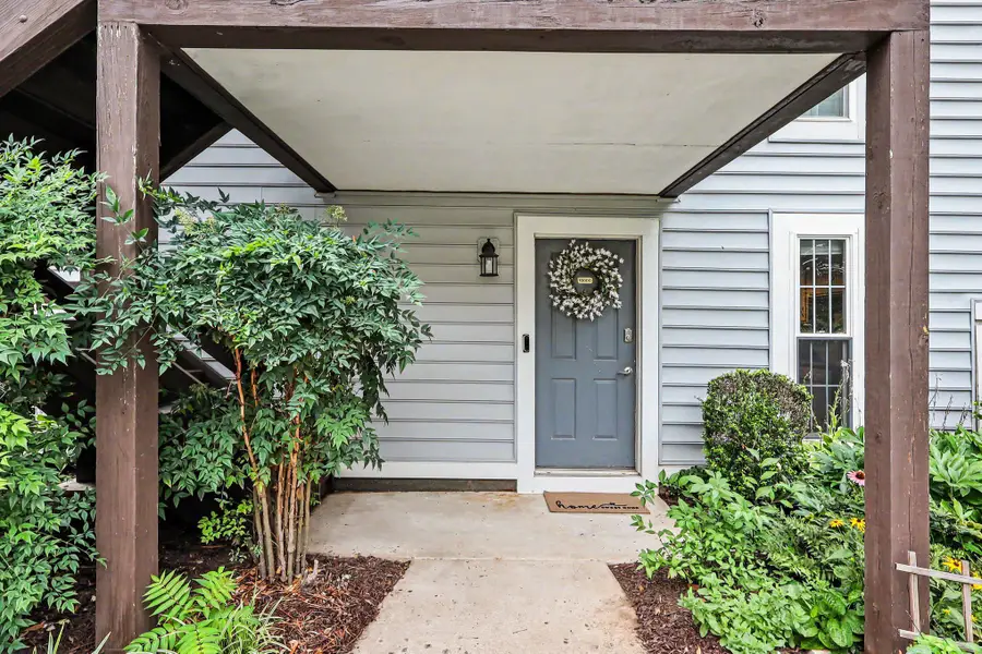 10000 Oakton Terrace Rd, Oakton, VA 22124 - #2