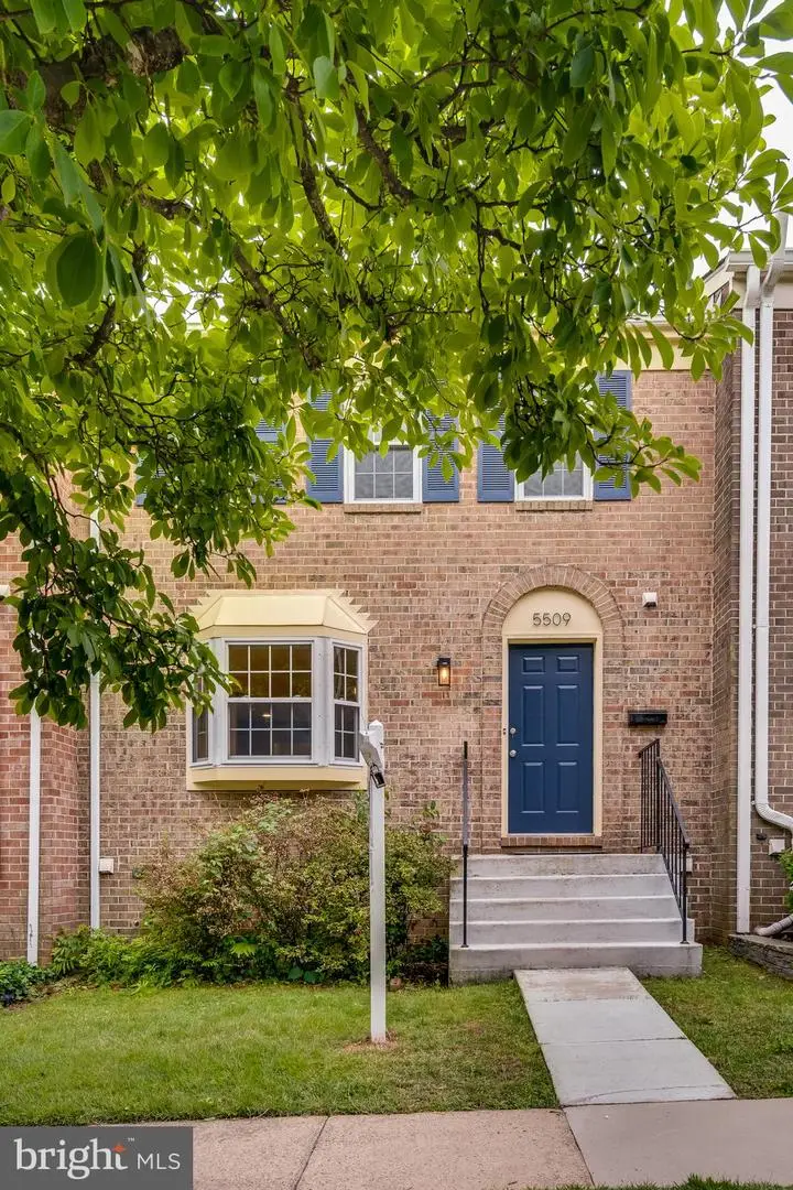 5509 Winford Ct, Fairfax, VA 22032 - #2