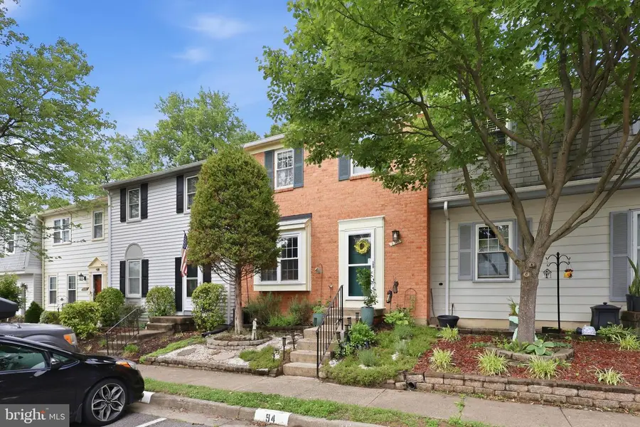 8346 Stationhouse Ct, Lorton, VA 22079 - #2