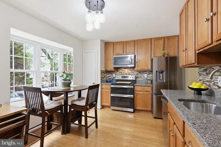 8346 Stationhouse Ct, Lorton, VA 22079 - #3