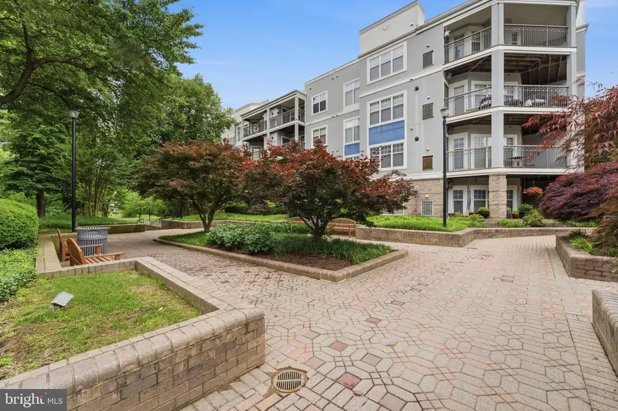 5565 Seminary Rd #313, Falls Church, VA 22041 - #3