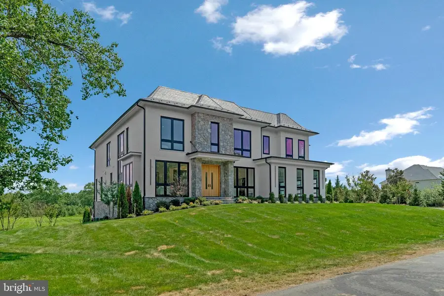 744 Lawton Street, McLean, VA 22101 - #2