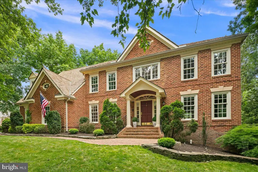 3801 Washington Woods Dr, Alexandria, VA 22309 - #3