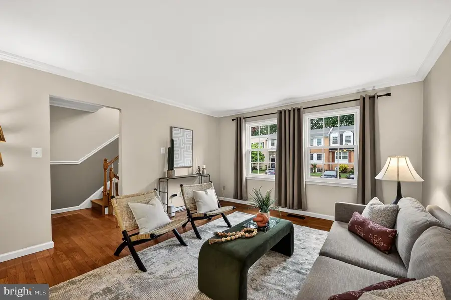 3352 Breckenridge Ct, Annandale, VA 22003 - #2