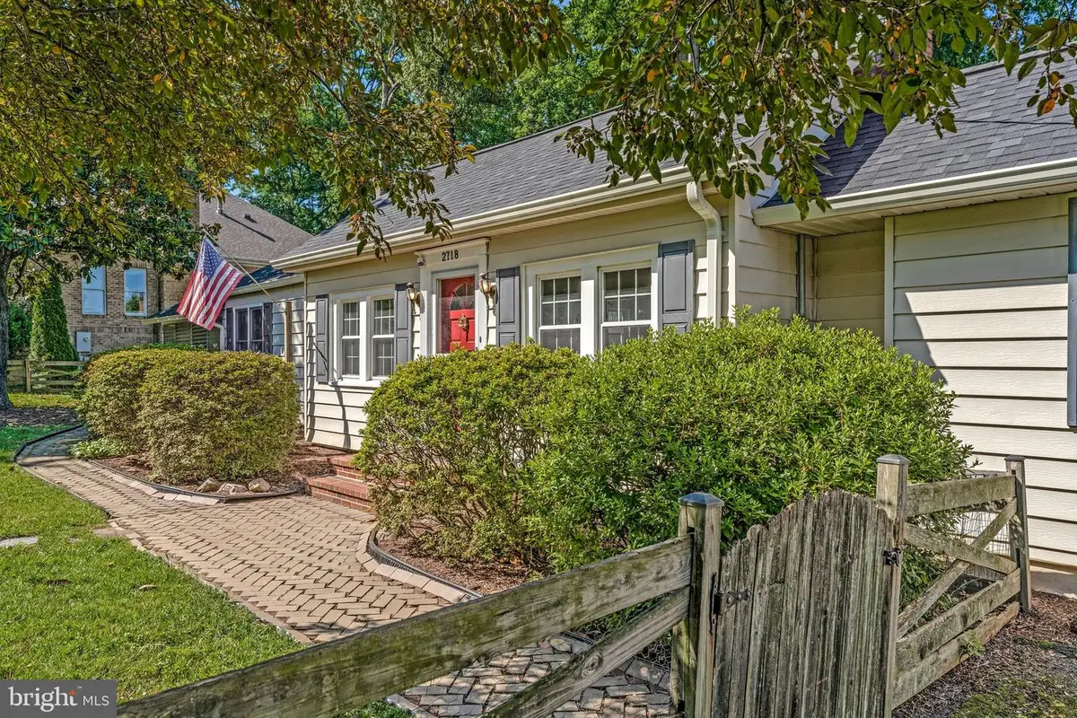2718 Pioneer Ln, Falls Church, VA 22043 - #1