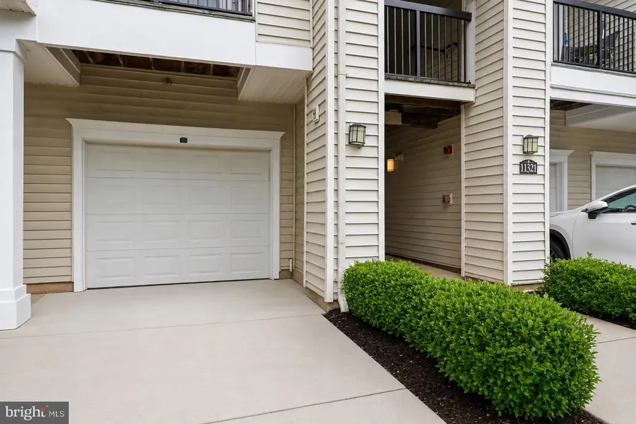 11321 Aristotle Dr #3-303, Fairfax, VA 22030 - #3