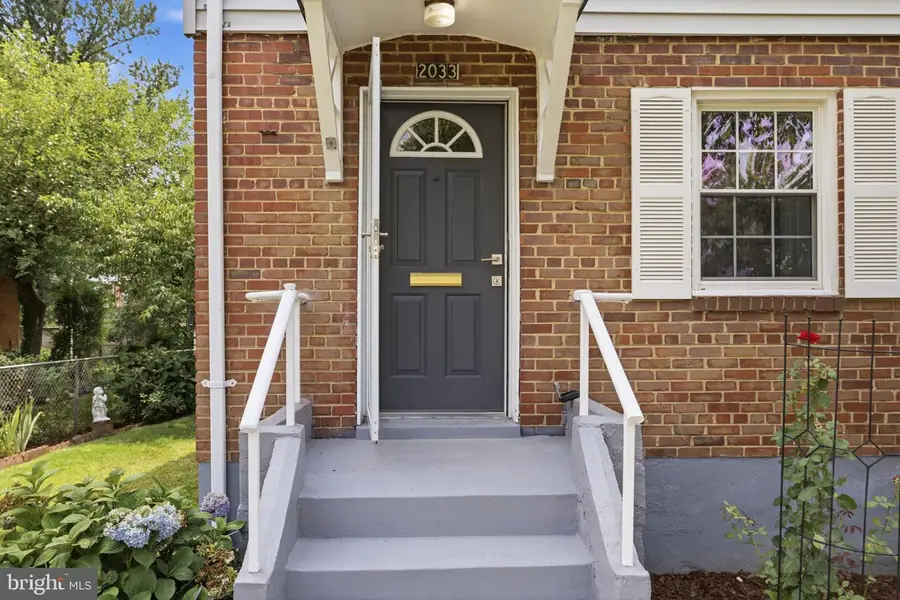 2033 Arlington Ter, Alexandria, VA 22303 - #2