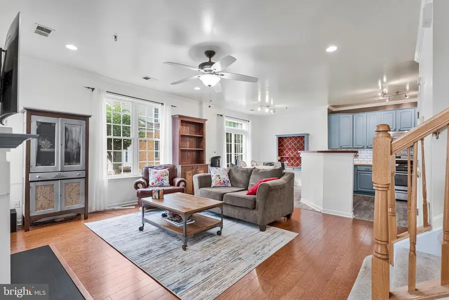 8937 Milford Haven Ct #37a, Lorton, VA 22079 - #2