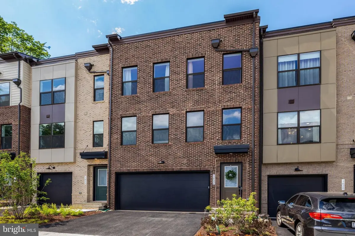 1622 Fellowship Sq, Reston, VA 20190 - #1