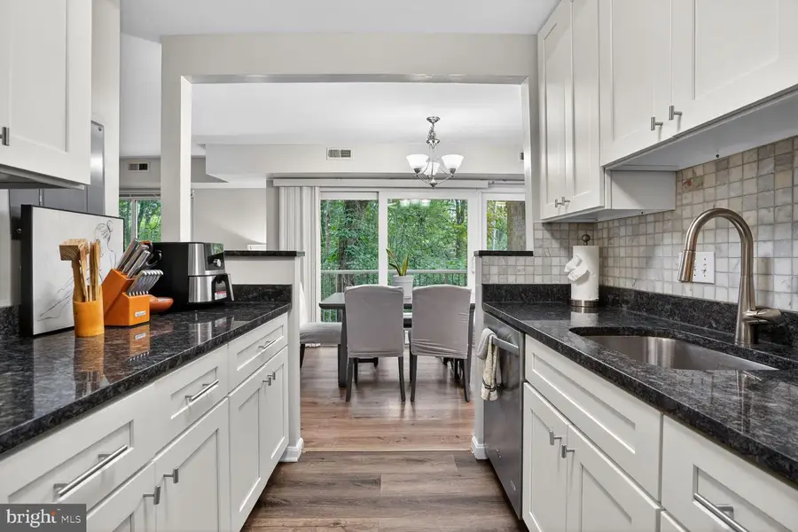 2911 Charing Cross Rd #8, Falls Church, VA 22042 - #2