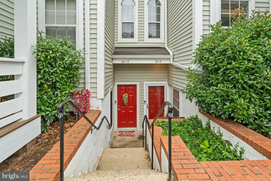 2912 Yarling Ct, Falls Church, VA 22042 - #2