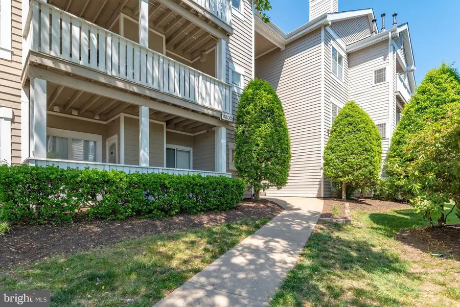 14300 Grape Holly Grv #24, Centreville, VA 20121 - #2