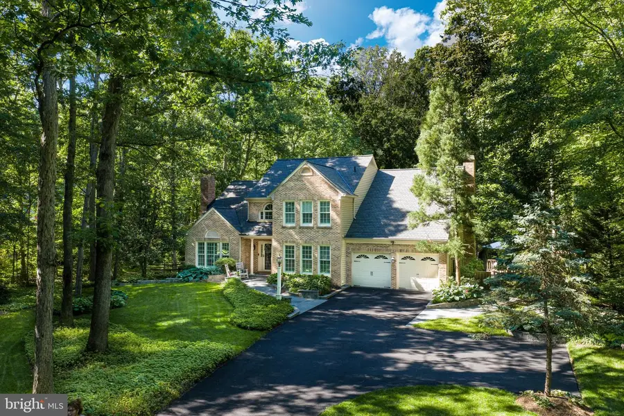 6811 Brimstone Ln, Fairfax Station, VA 22039 - #2