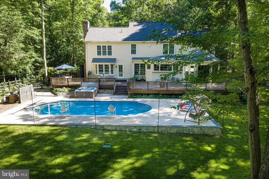6811 Brimstone Ln, Fairfax Station, VA 22039 - #3