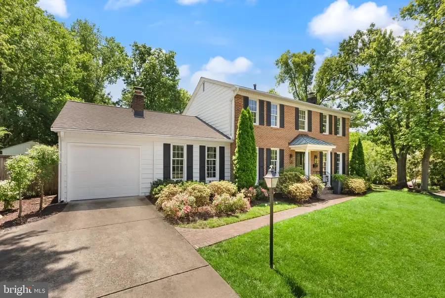 7115 Colgate Dr, Alexandria, VA 22307 - #2