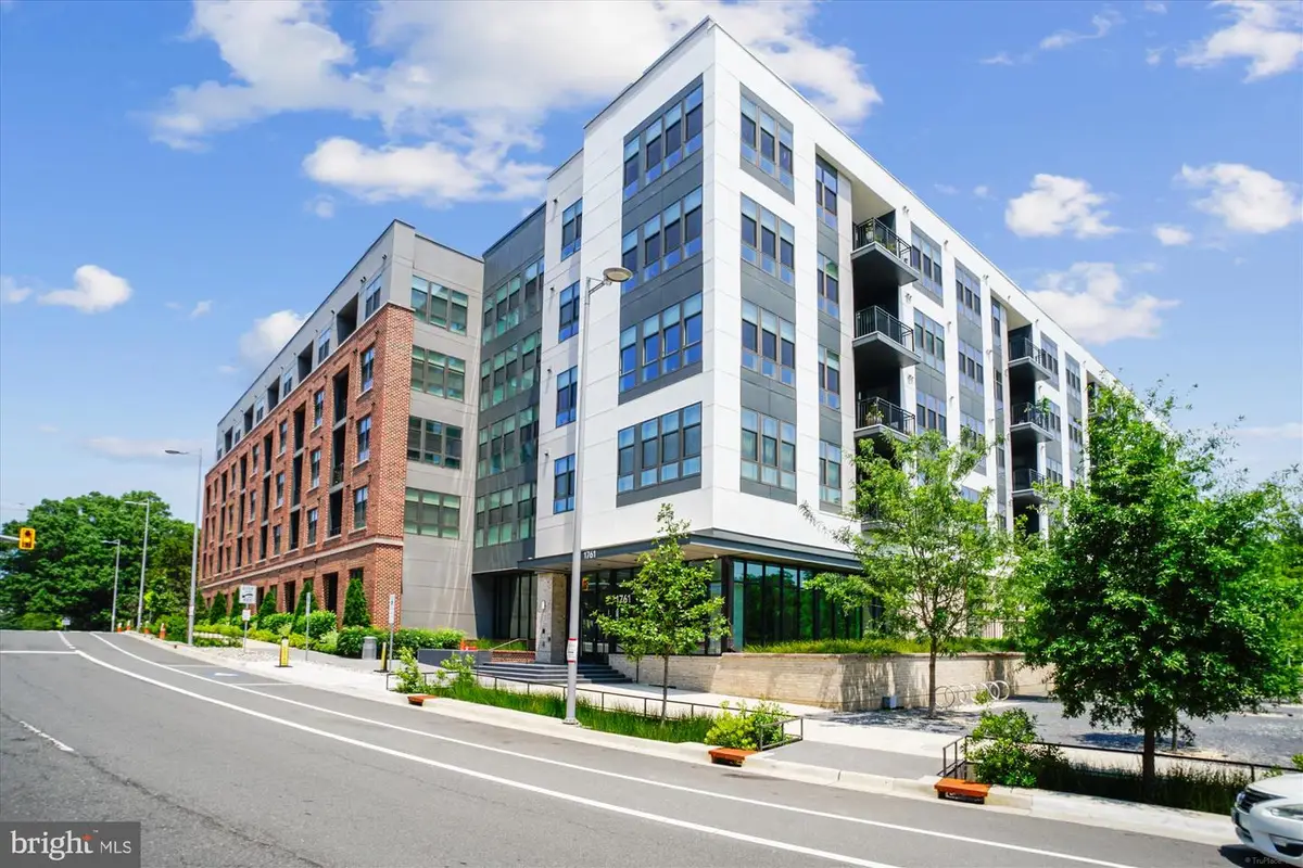 1761 Old Meadow Rd #106, McLean, VA 22102 - #1