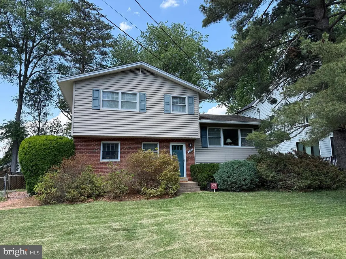 611 Tapawingo Rd Sw, Vienna, VA 22180 - #1