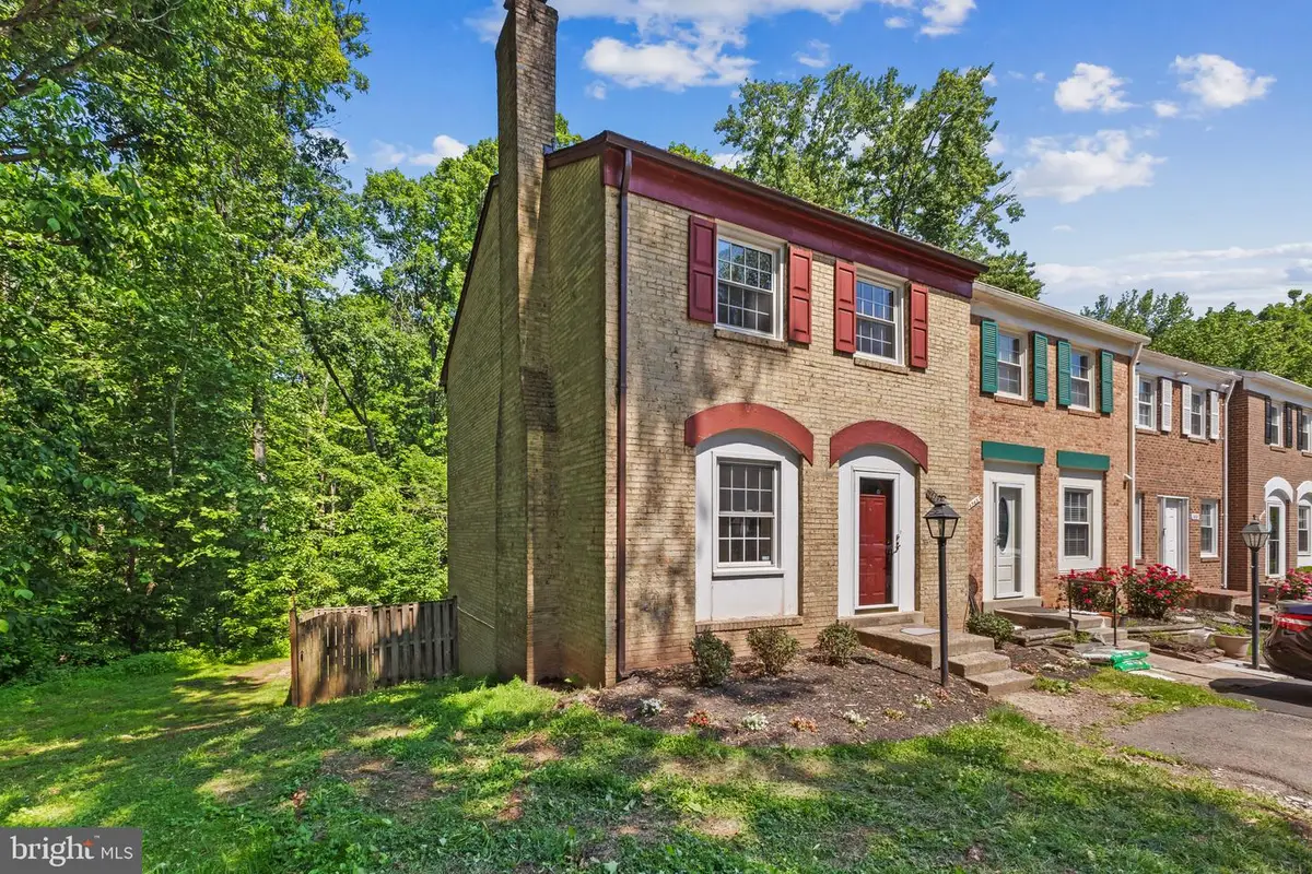 14841 Maidstone Ct, Centreville, VA 20120 - #1