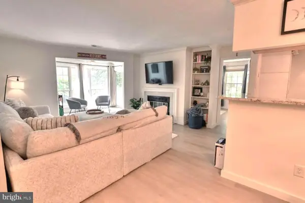 2220 Springwood Dr #108b, RESTON, VA 20191