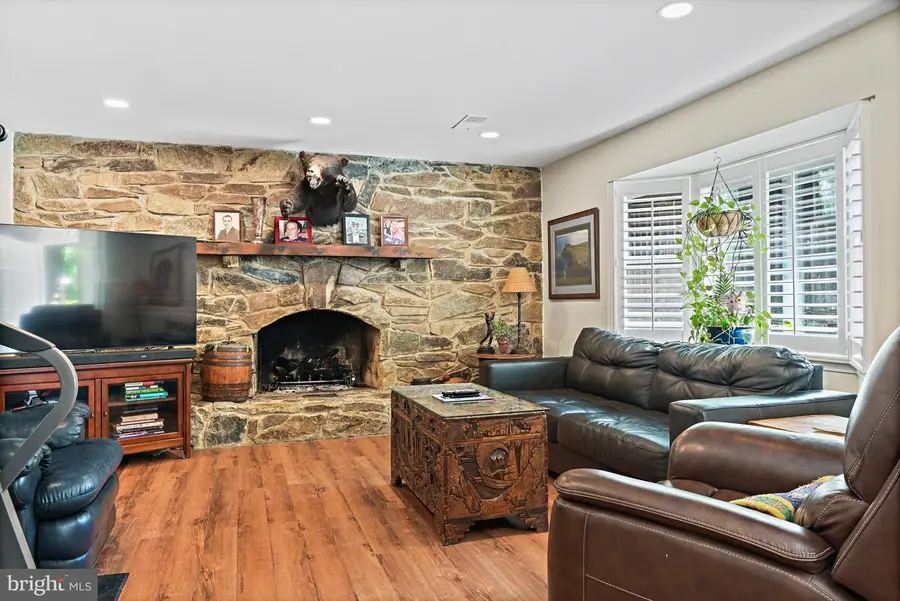 6914 Chelsea Rd, McLean, VA 22101 - #3