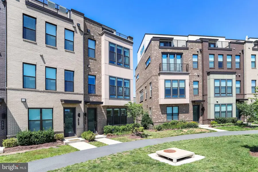 4673 Charger Pl, Chantilly, VA 20151 - #2