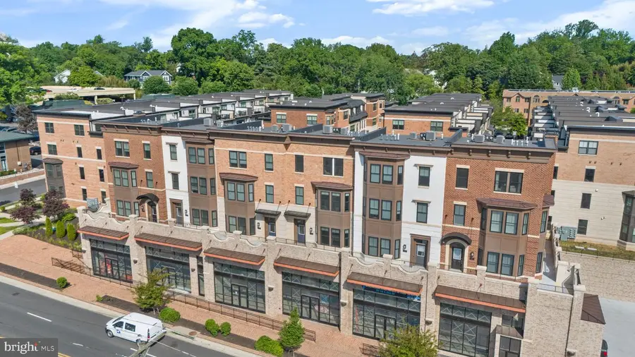 125 Market Sq Nw #4, Vienna, VA 22180 - #2