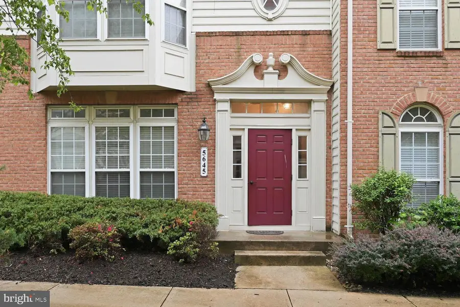 5645 Harrington Falls Ln #b, Alexandria, VA 22312 - #2