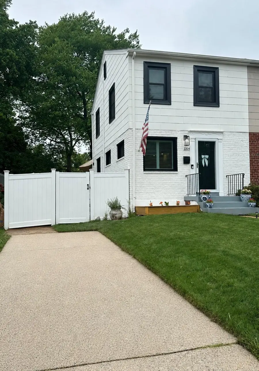 2204 Dartmouth Dr, Alexandria, VA 22307 - #2