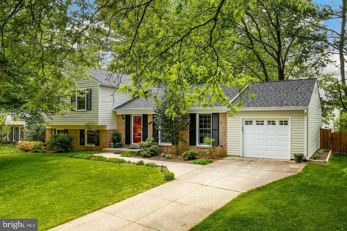 9501 Wallingford Dr, Burke, VA 22015 - #1