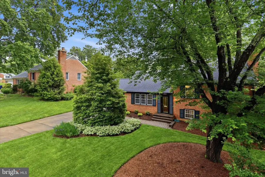 8805 Stark Rd, Annandale, VA 22003 - #2