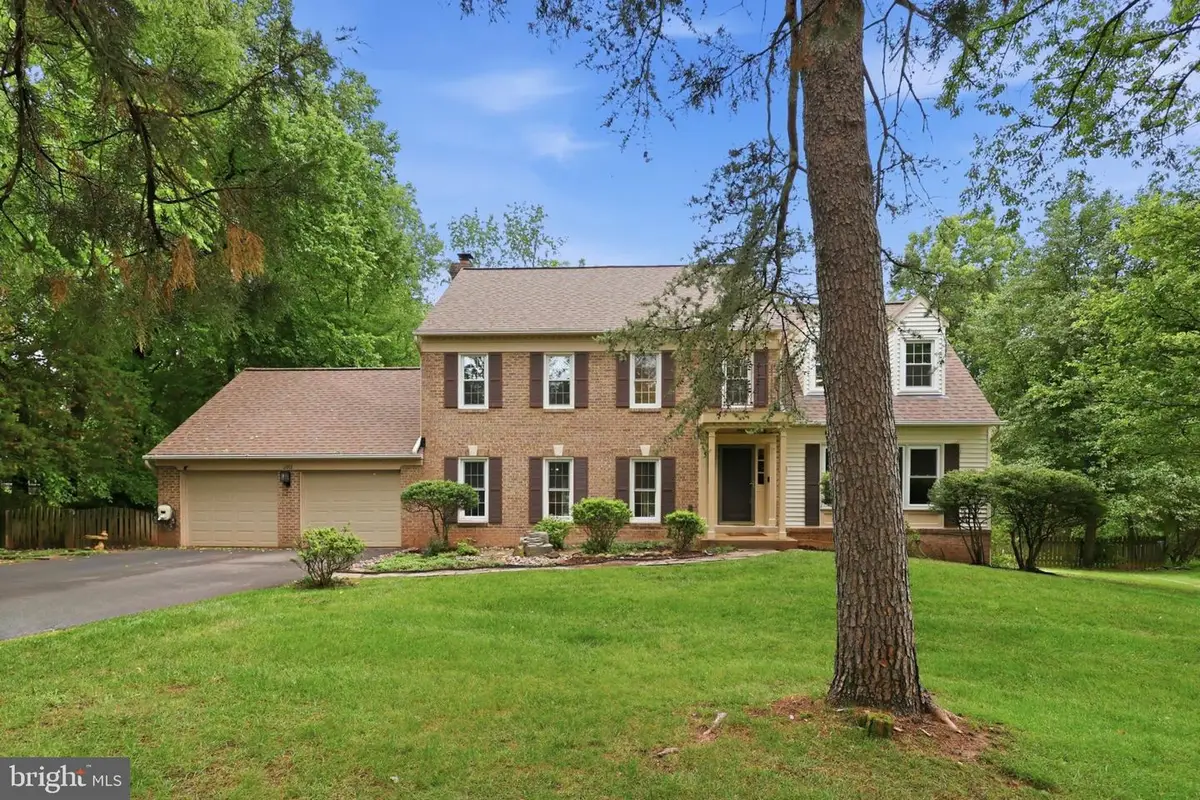 11913 Holly Spring Dr, Great Falls, VA 22066 - #1