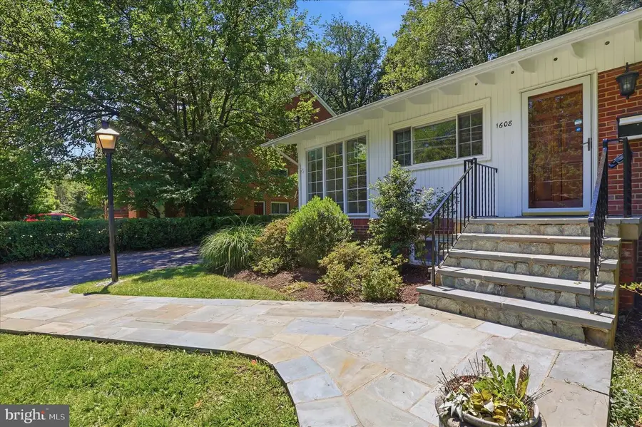 1608 Westmoreland St, McLean, VA 22101 - #3