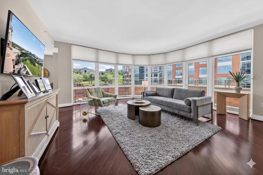 8220 Crestwood Heights Dr #407, McLean, VA 22102 - #2