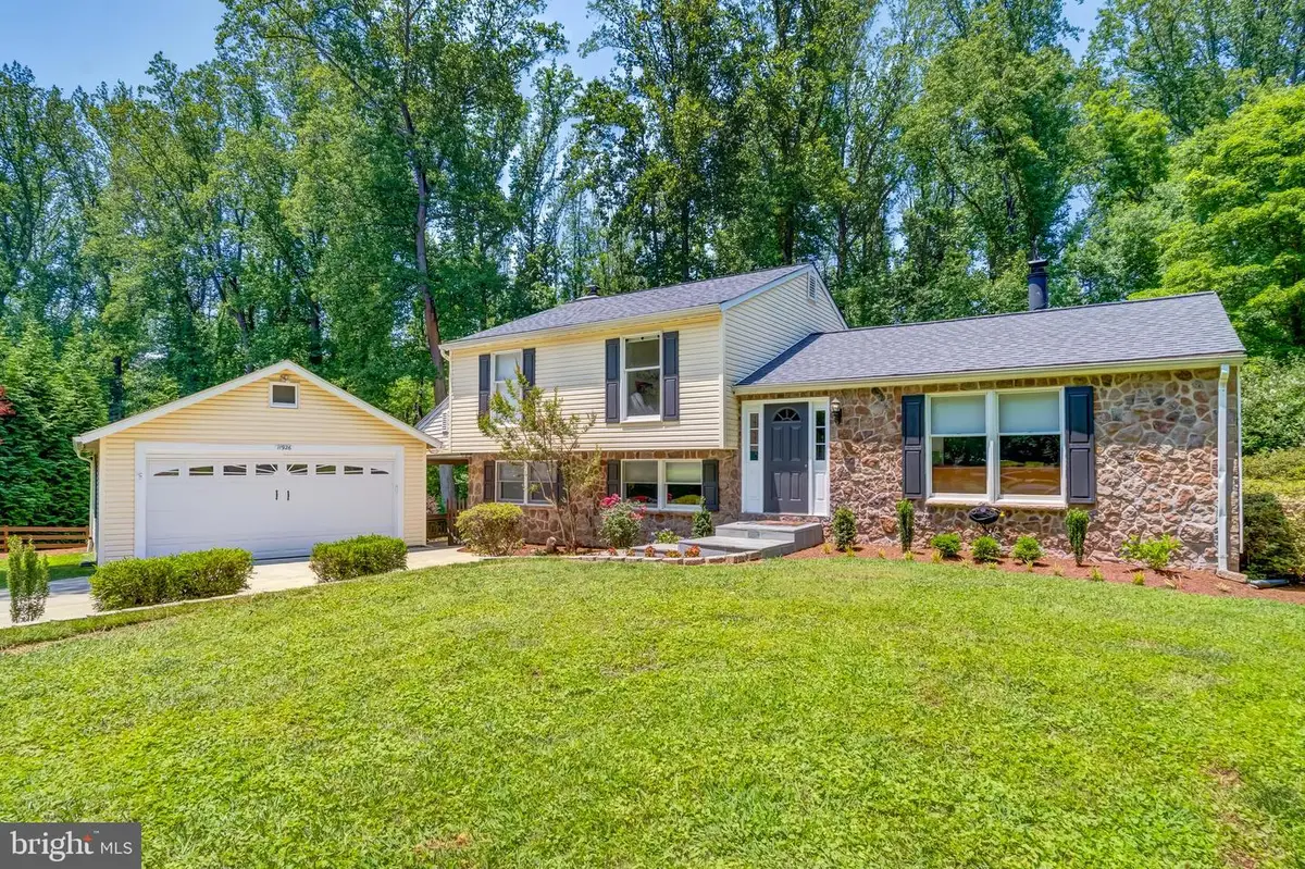 11926 Appling Valley Rd, Fairfax, VA 22030 - #1