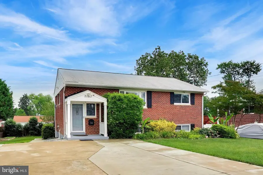 7107 Healy Dr, Springfield, VA 22150 - #2