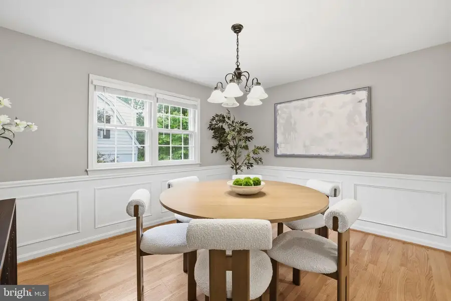 1718 Hollinwood Dr, Alexandria, VA 22307 - #2