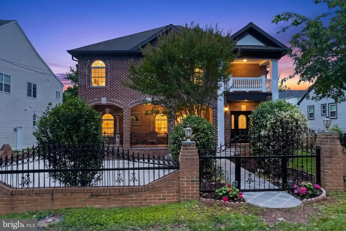 7705 Magarity Rd, Falls Church, VA 22043 - #1