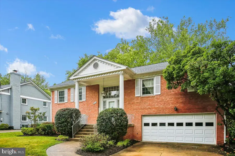 6220 Hardy Dr, McLean, VA 22101 - #2
