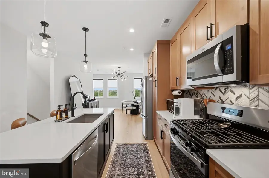 14435 Glen Manor Dr #603, Chantilly, VA 20151 - #3