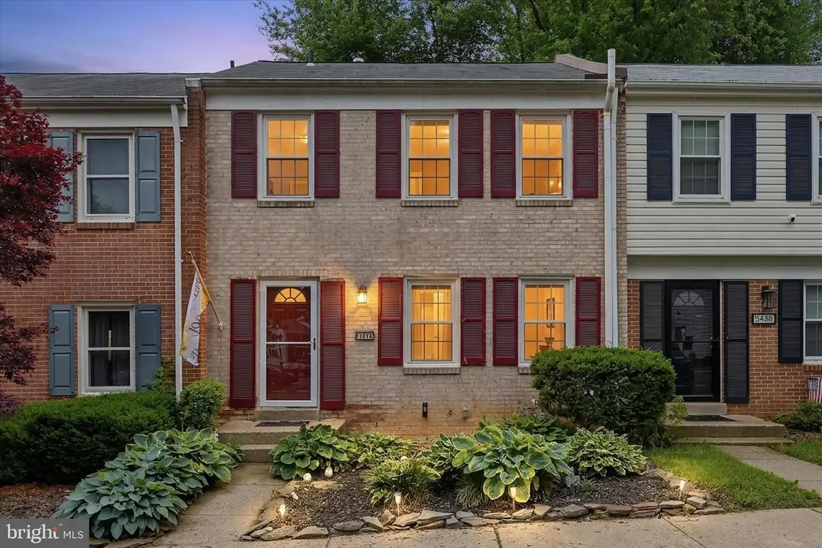 5446 Lighthouse Ln, Burke, VA 22015 - #1