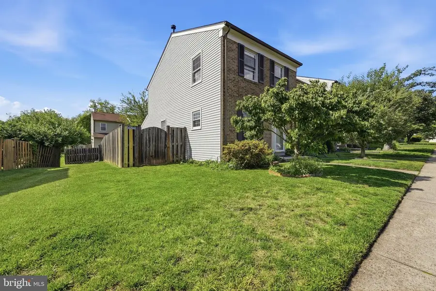 14414 Four Chimney Dr, Centreville, VA 20120 - #3