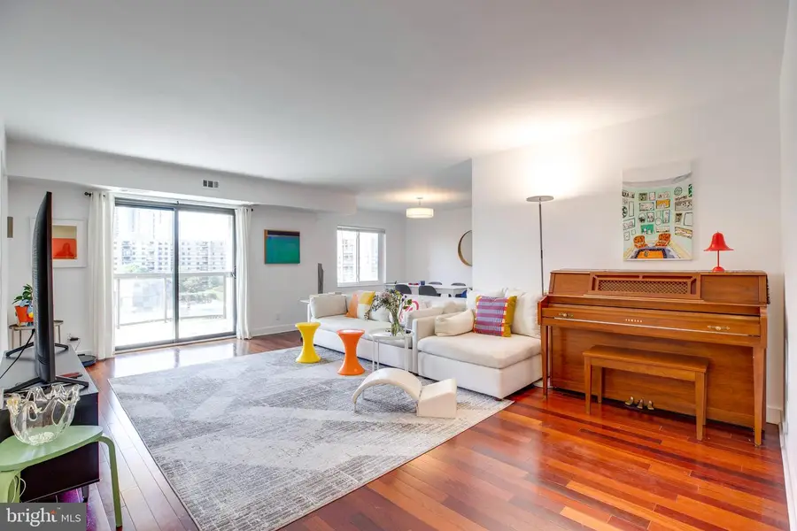 8380 Greensboro Dr #607, McLean, VA 22102 - #3