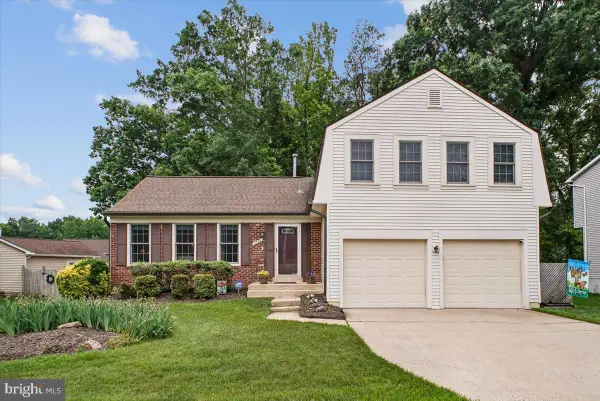 9739 Ironmaster Dr, BURKE, VA 22015