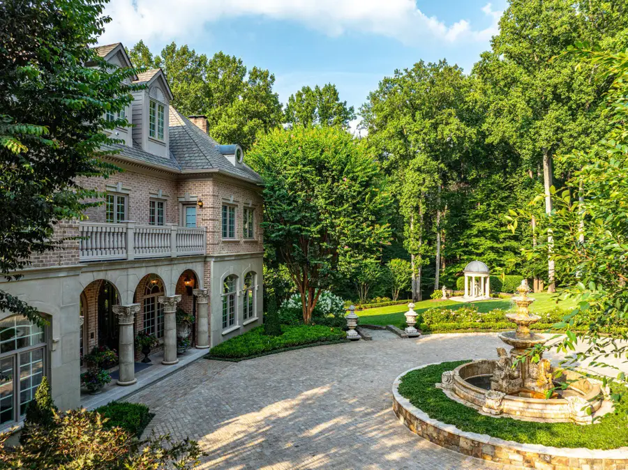9120 Mine Run Dr, Great Falls, VA 22066 - #3