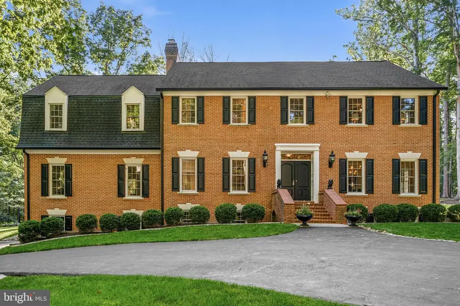 8018 Eddy Bend Trl, Fairfax Station, VA 22039 - #2