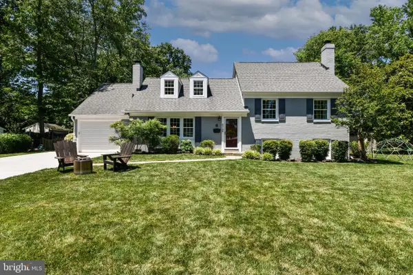 8318 Woodacre St, ALEXANDRIA, VA 22308