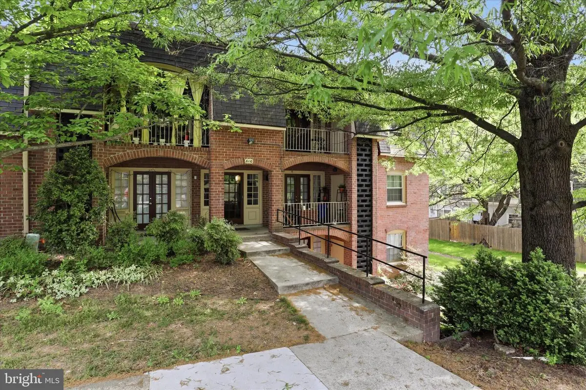 8110 Colony Point Rd #h, Springfield, VA 22152 - #1
