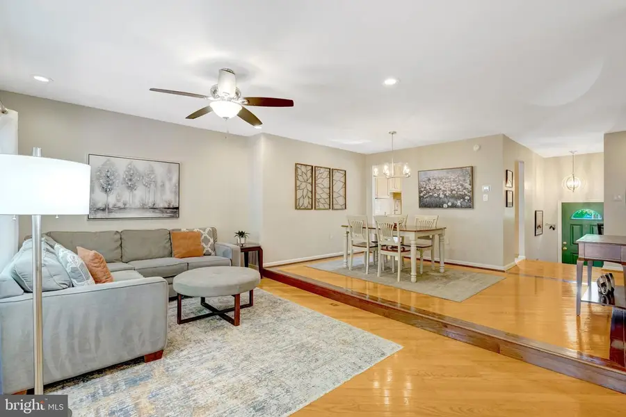 6149 Green Hollow Ct, Springfield, VA 22152 - #3